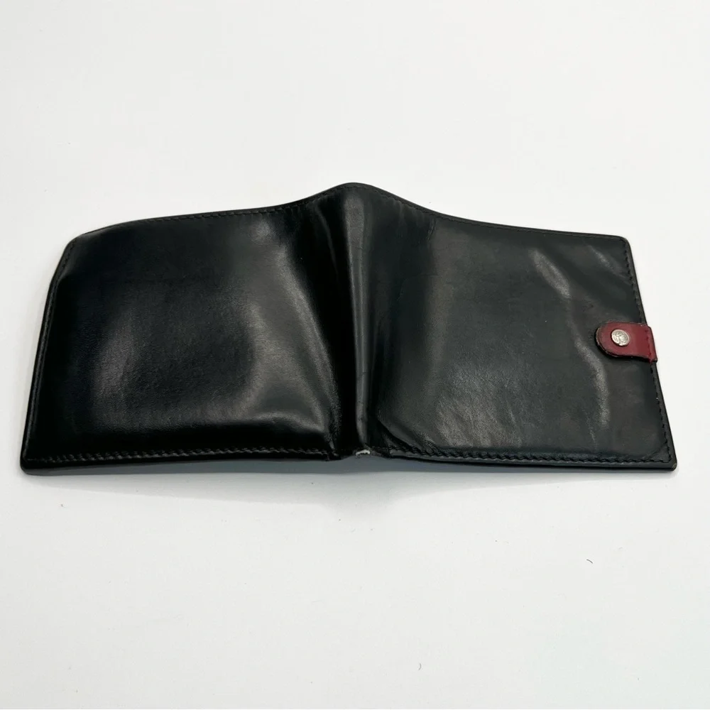 Gucci Black Leather Card Holder with Red Snap